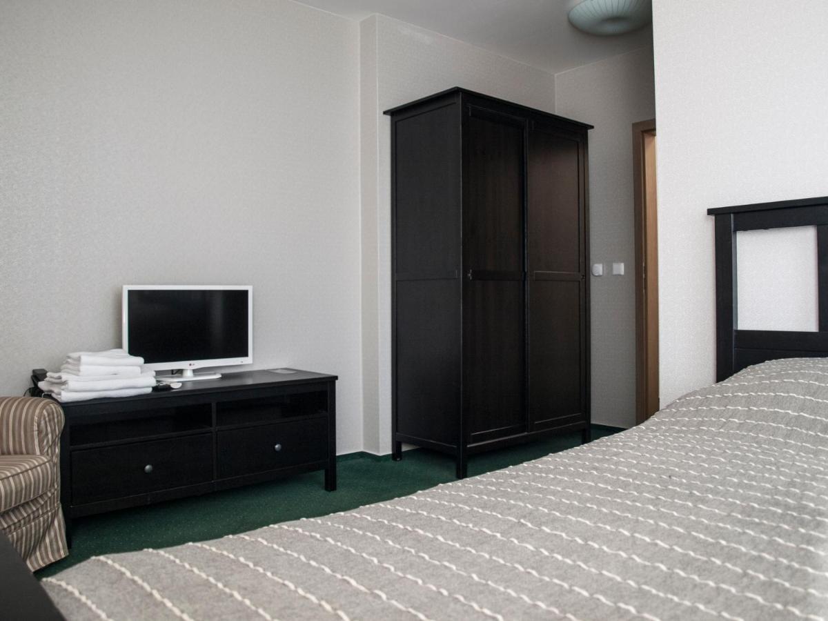 Hotel U Parku Hořovice エクステリア 写真